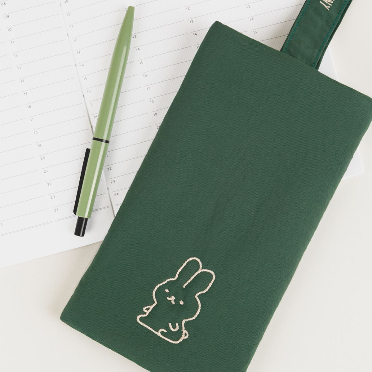 올뉴프레임(ALL NEW FRAME) Airy Strap Pouch - 안녕,토끼