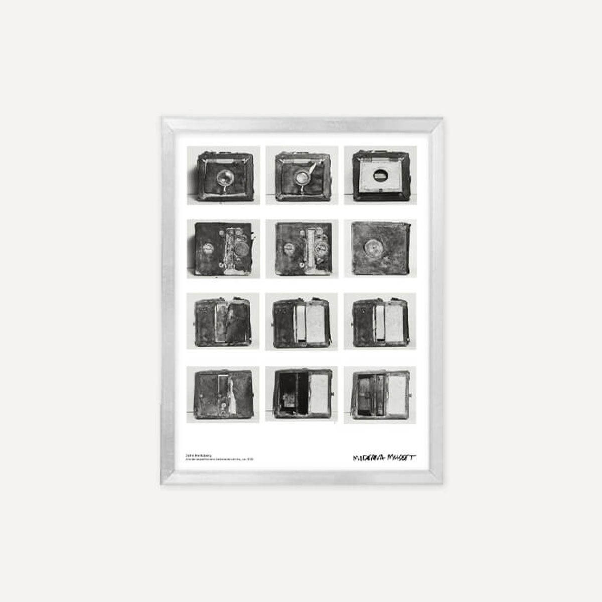 그릿시즌(GREET SEASON) 존 허츠버그 Andree expeditions camera gear (액자 포함)