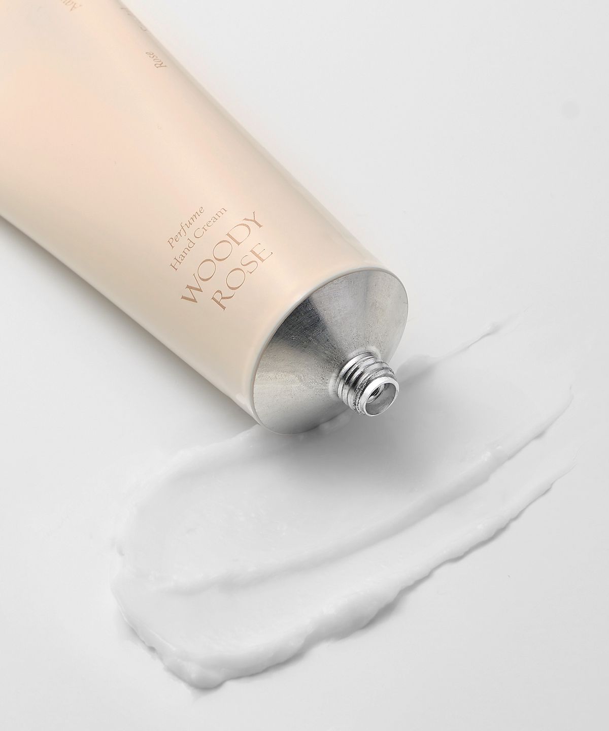 러븀(LUVUM) 퍼퓸 핸드크림 우디로즈 50ml