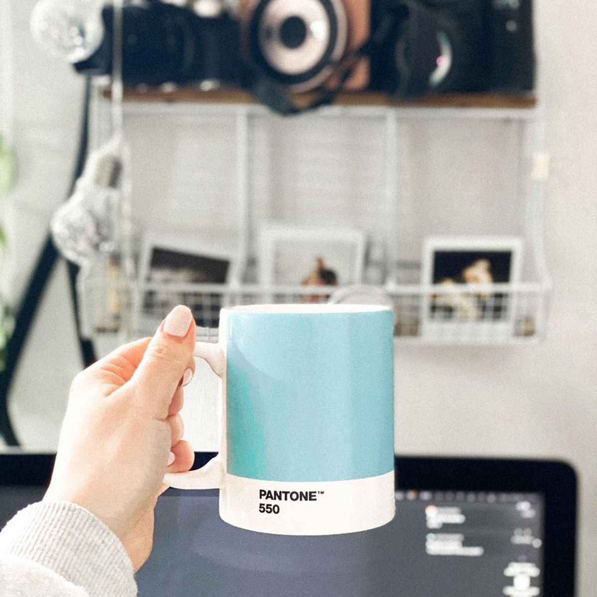 팬톤리빙(PANTONE LIVING) 팬톤 머그컵(라이트블루550)