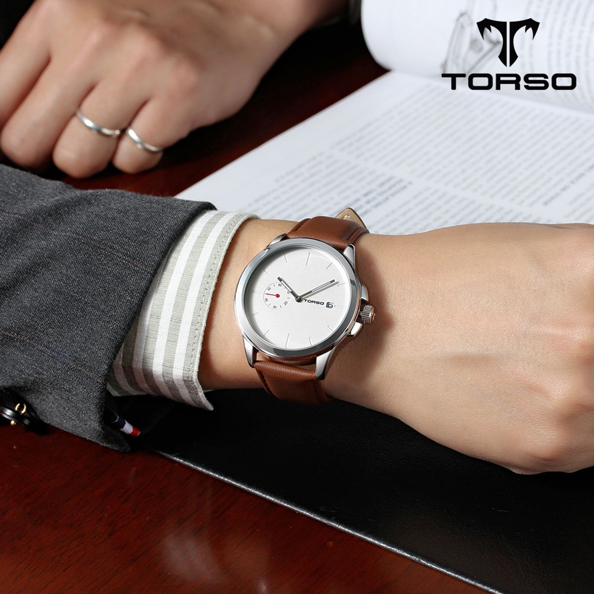 토르소(TORSO) T106L-SSBR 콤베 인그레이빙 워치 가죽 남자 시계