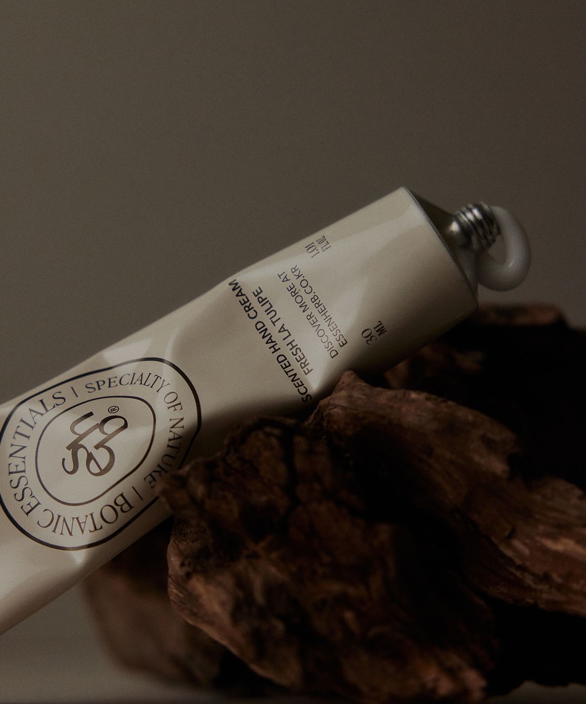 에센허브(ESSENHERB) 센티드 핸드 크림 30ml - 프레쉬 라튤립