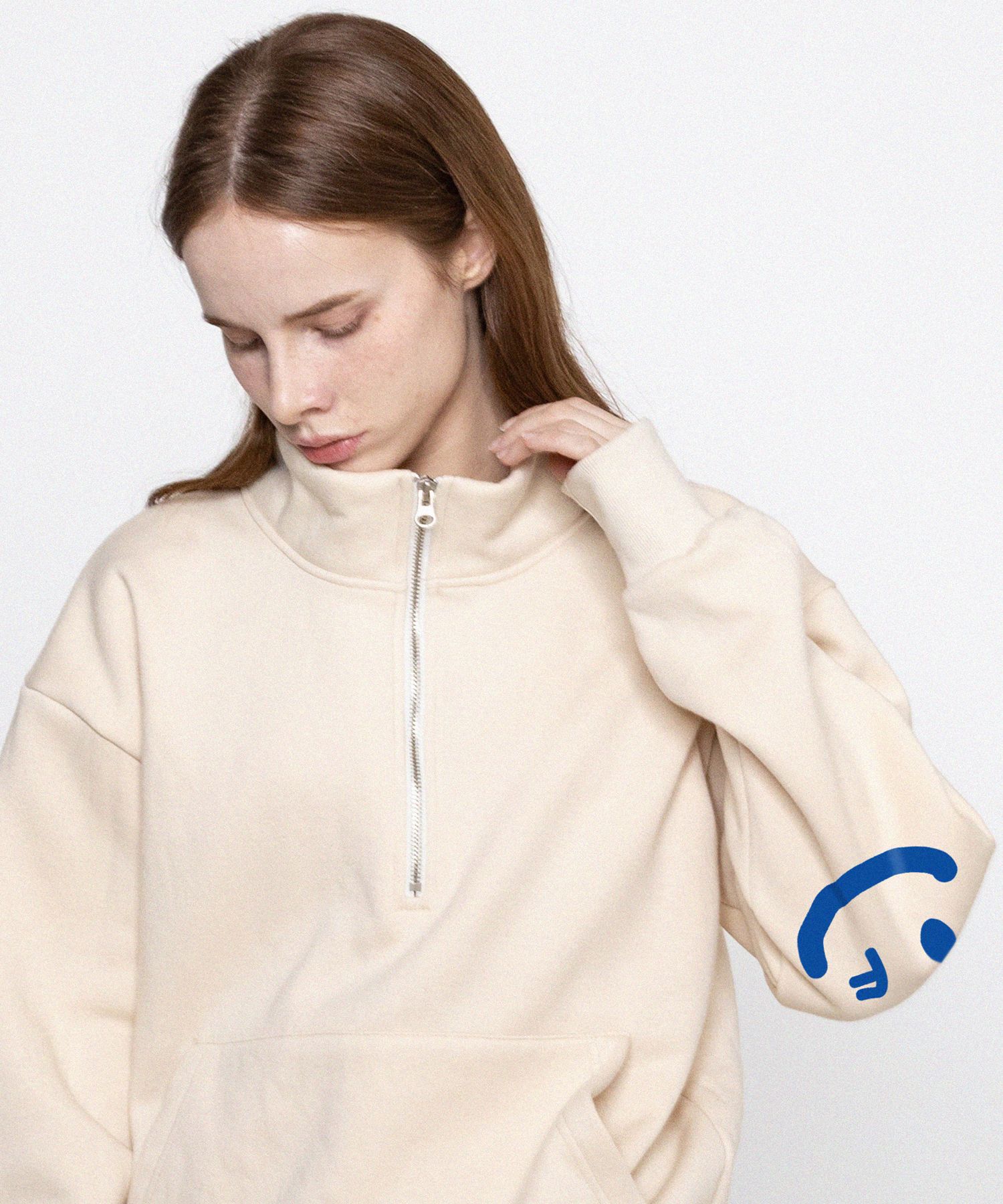 MUSINSA | GRAVER [UNISEX-P] Elbow Smile DLowing Half Zip