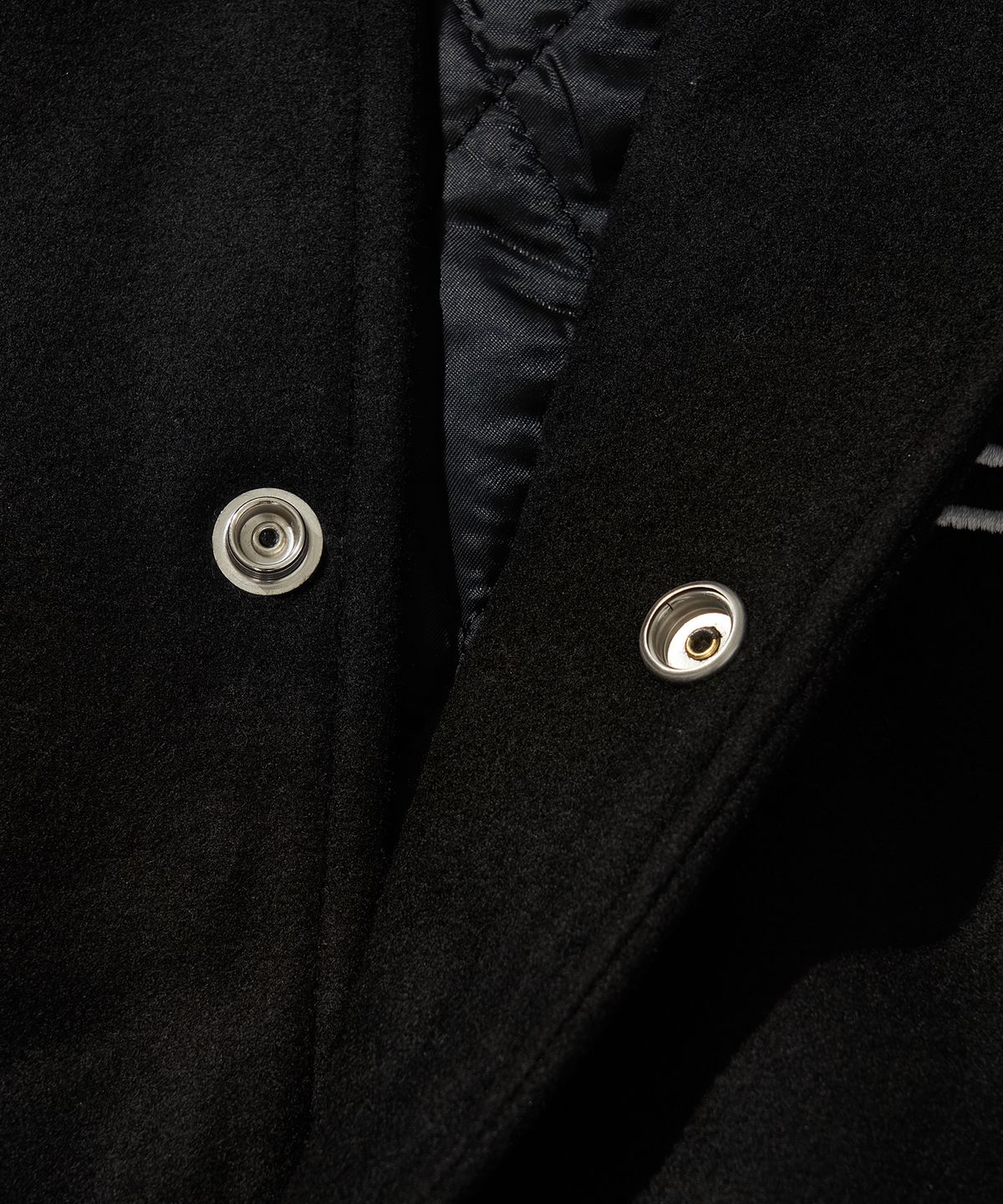리베레(LIBERE) LIBERE VARSITYJACKET / BLACK