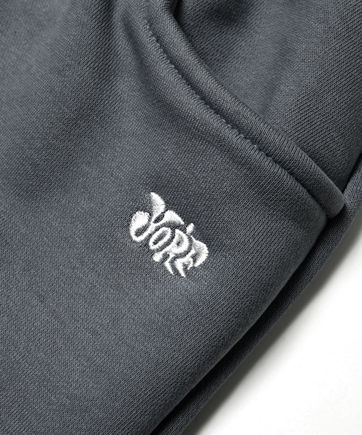 욜프(YORF) 22 A/W CP TRAINING PANTS GREY