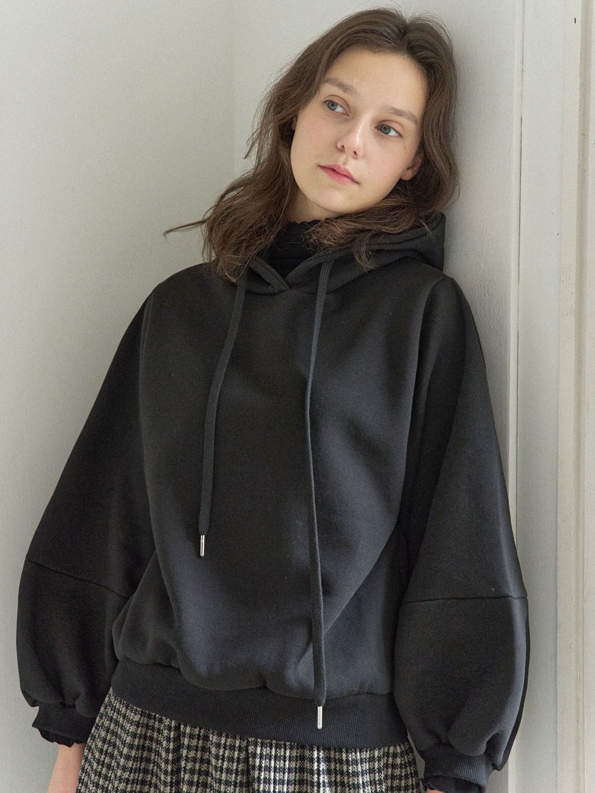 아방(AVANT-G) Balloon Sleeve Hooded T-shirt - BLACK (기모)