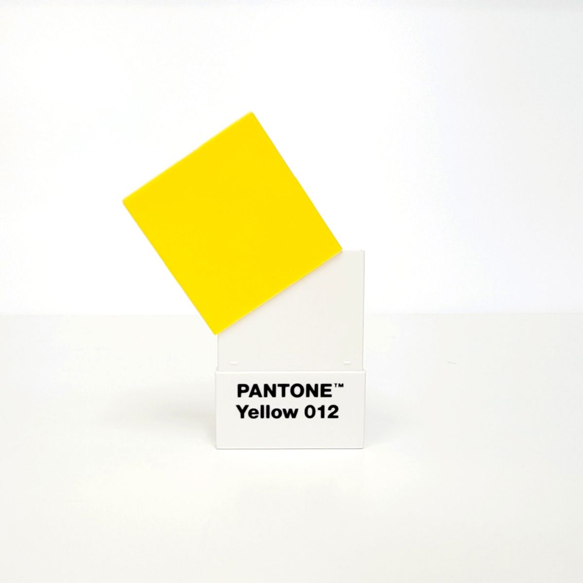 팬톤리빙(PANTONE LIVING) 팬톤 카드명함케이스(레드2035)