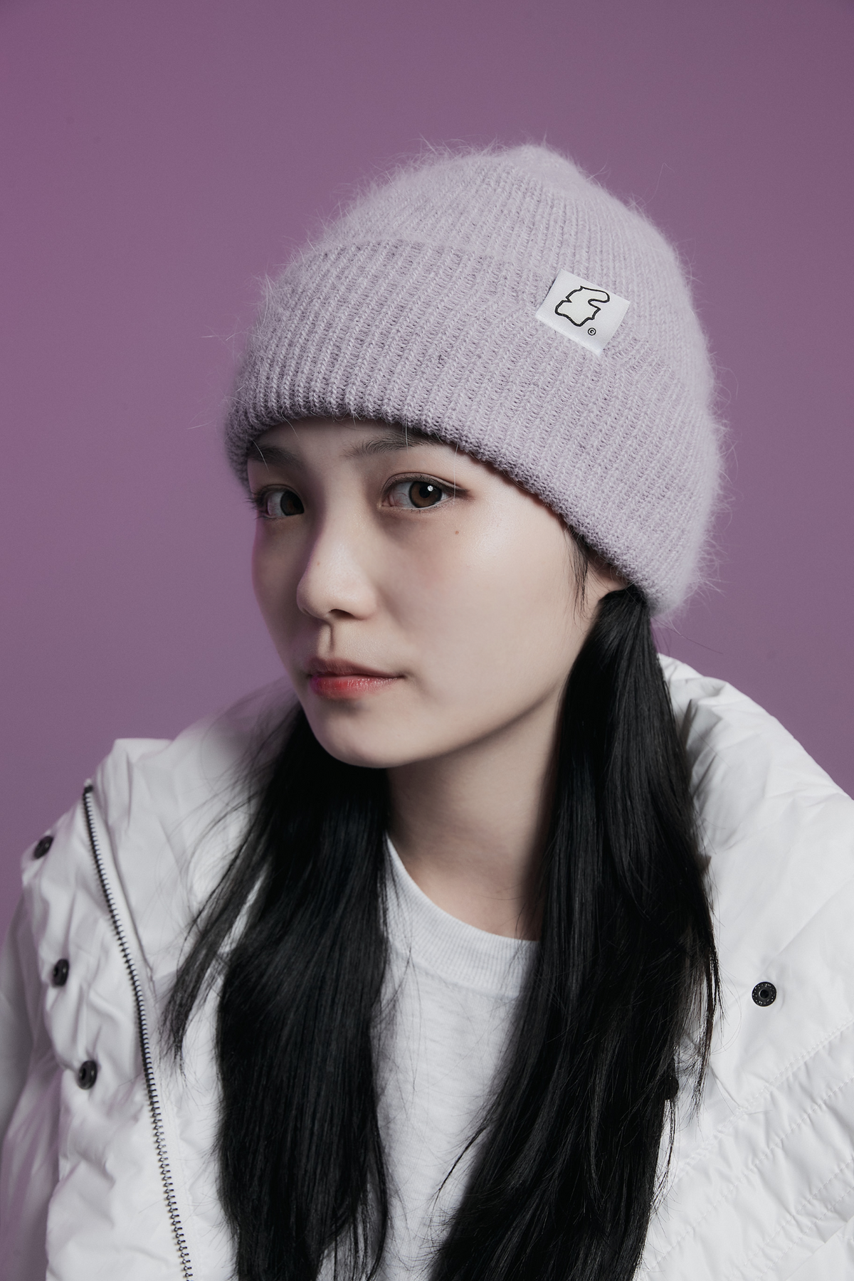 어퍼스트로피 콤마(APOSTROPHE COMMA) 리버시블 라벨 소프트 앙고라 비니 (라이트퍼플)