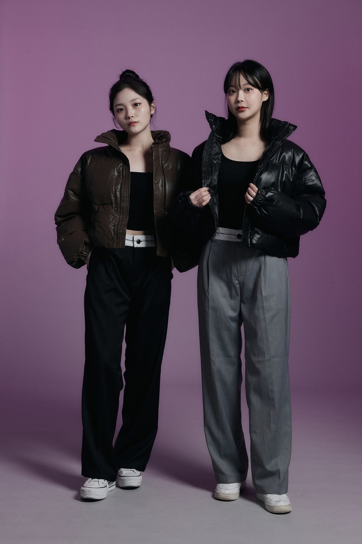 어퍼스트로피 콤마(APOSTROPHE COMMA) 라벨 포인트 와이드 슬렉스 팬츠 (블랙)