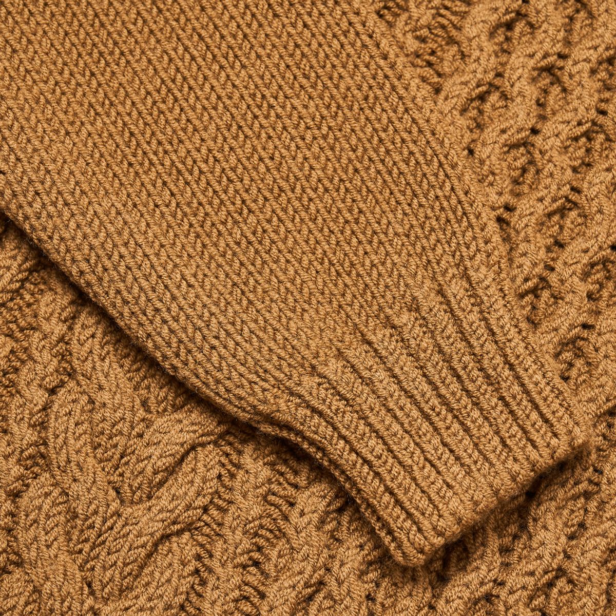 베르노(VERNO) Fisherman Turtle-neck Knit Camel