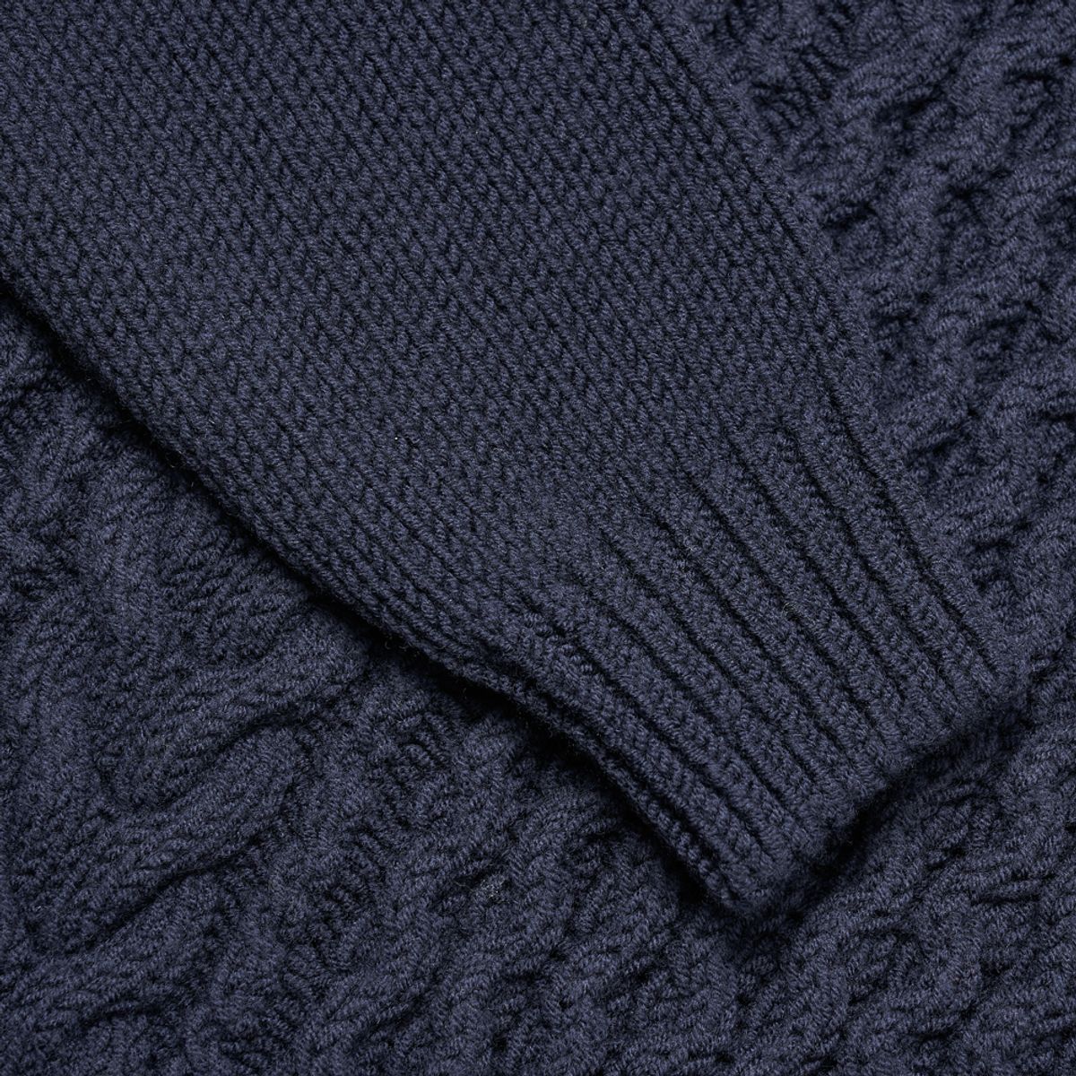 베르노(VERNO) Fisherman Turtle-neck Knit Navy