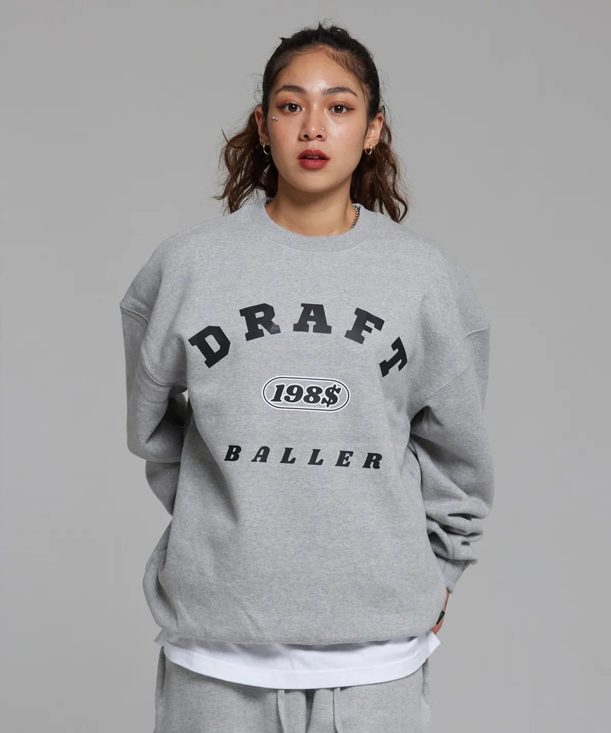 크림소다랩(CREAM SODA LAB) 198$ 드래프트 아크 볼러 오버핏 맨투맨 그레이