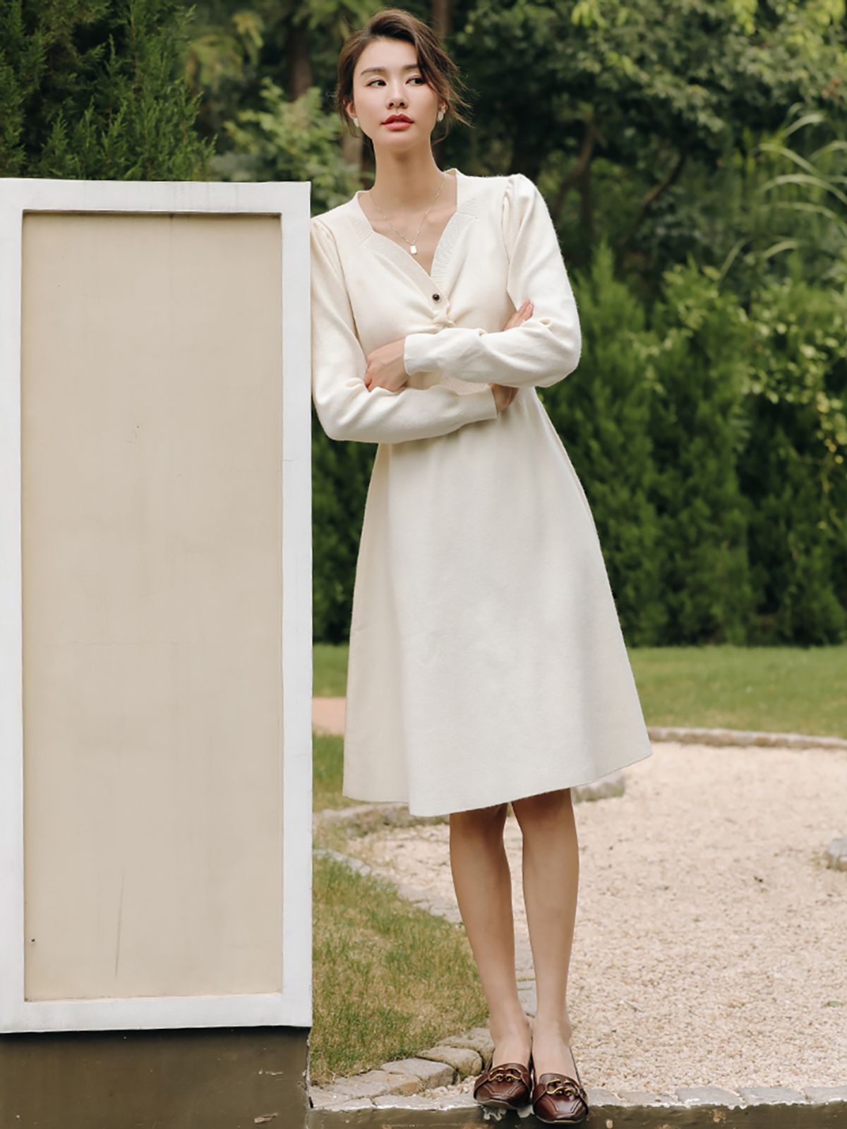 랭썬(LANGSON) LS_Daisy square-neck sleeved sweater dress_OFF WHITE