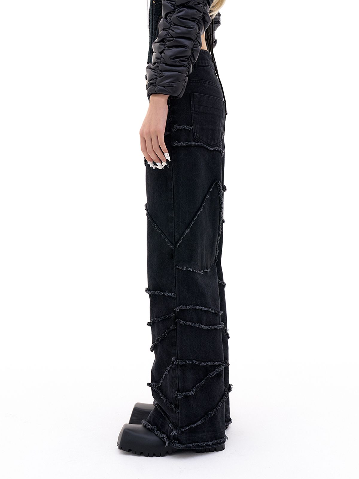 와이이이엘(YEEL) PATCHWORK PLAYER DENIM PANTS BLACK