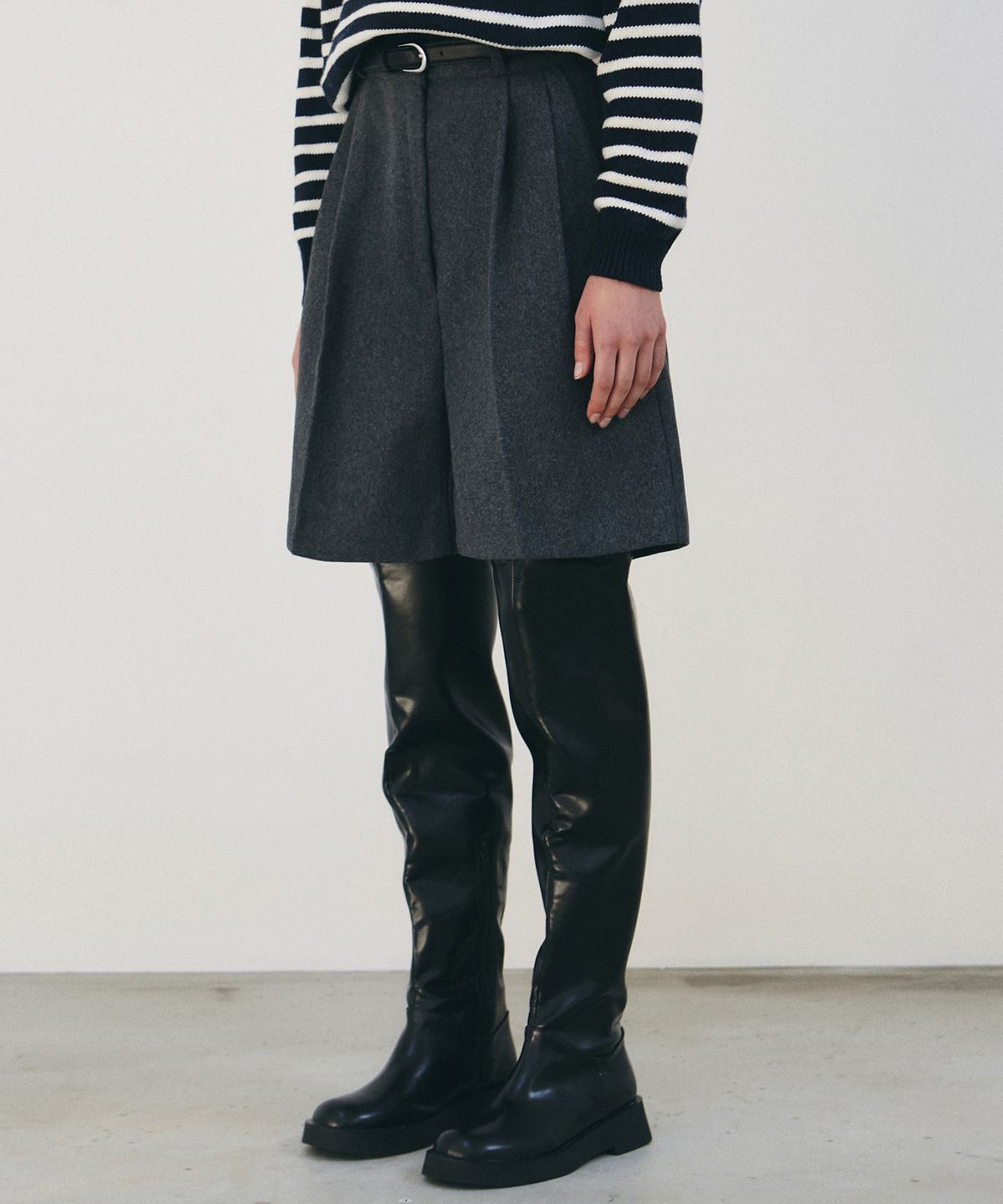 닉앤니콜(NICK&NICOLE) COMFORT BERMUDA PANTS_CHARCOAL