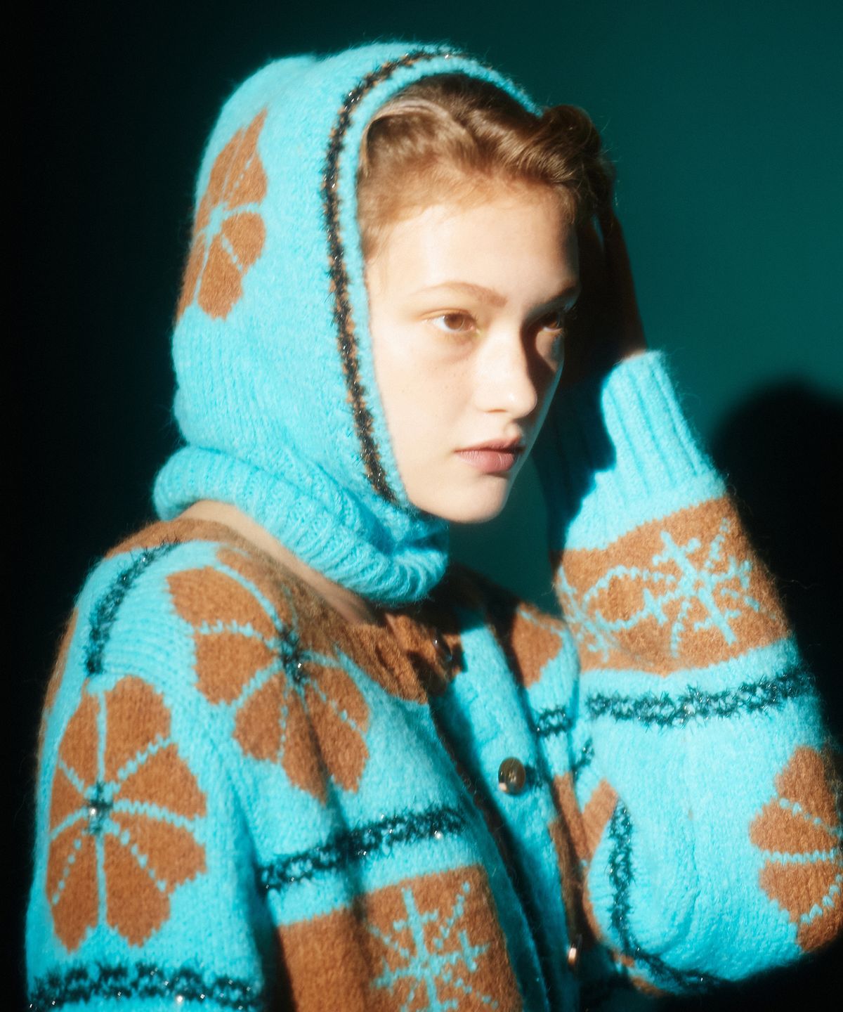 그린버터(GREENBUTTER) sparkle flower cardigan (light blue)