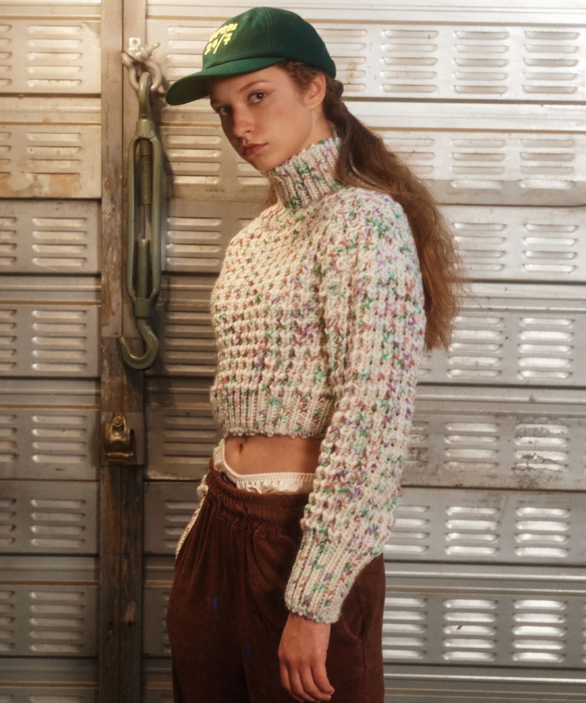 그린버터(GREENBUTTER) Premium Yarn Candy Turtleneck (Ivory)