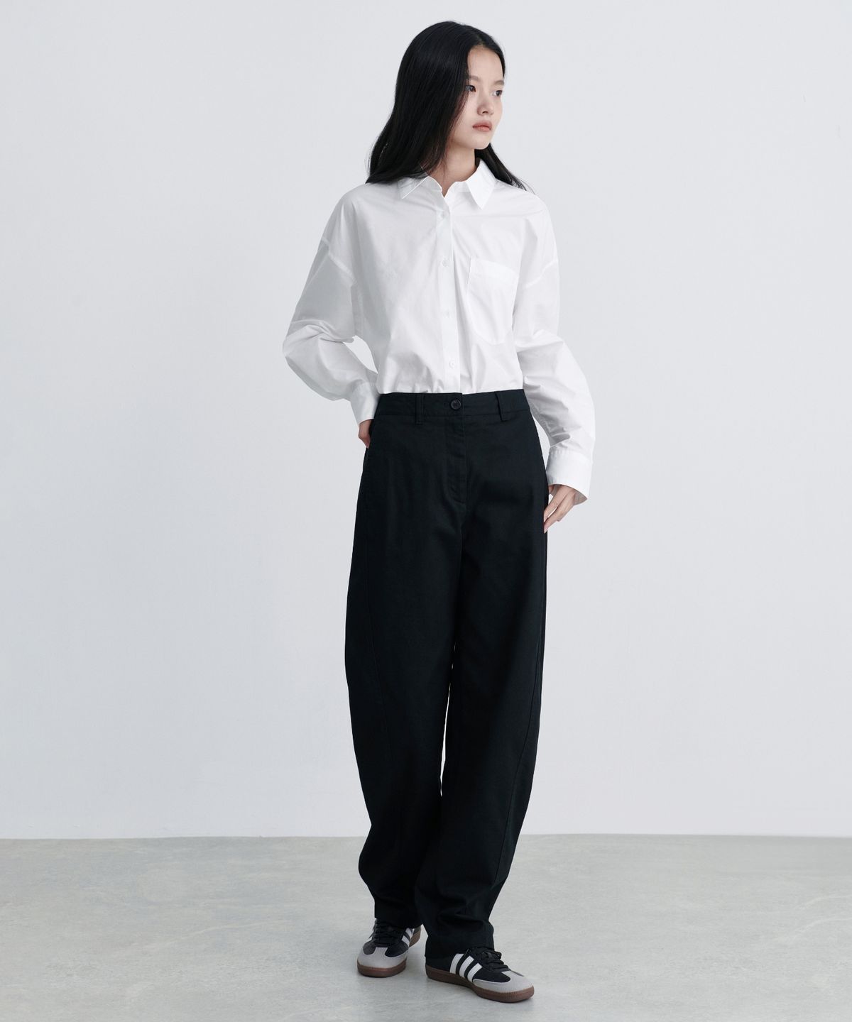 무신사 스탠다드 우먼(MUSINSA STANDARD WOMAN) 우먼즈 트위스트 치노 팬츠 [블랙]