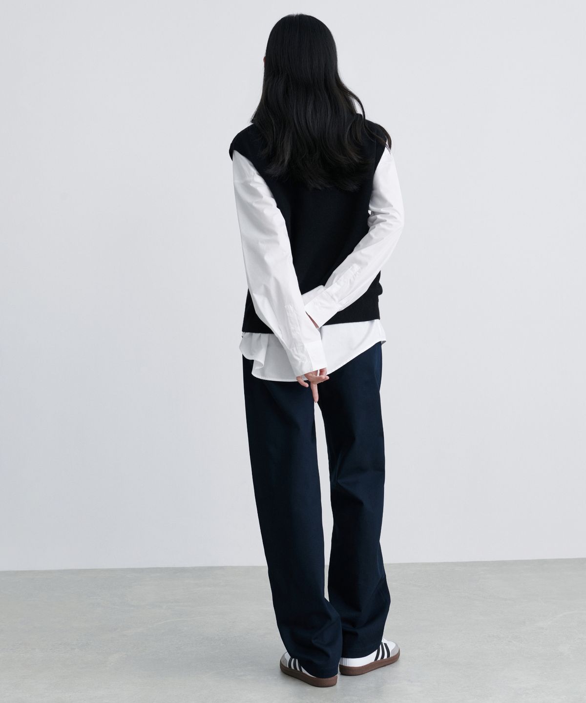 무신사 스탠다드 우먼(MUSINSA STANDARD WOMAN) 우먼즈 트위스트 치노 팬츠 [네이비]