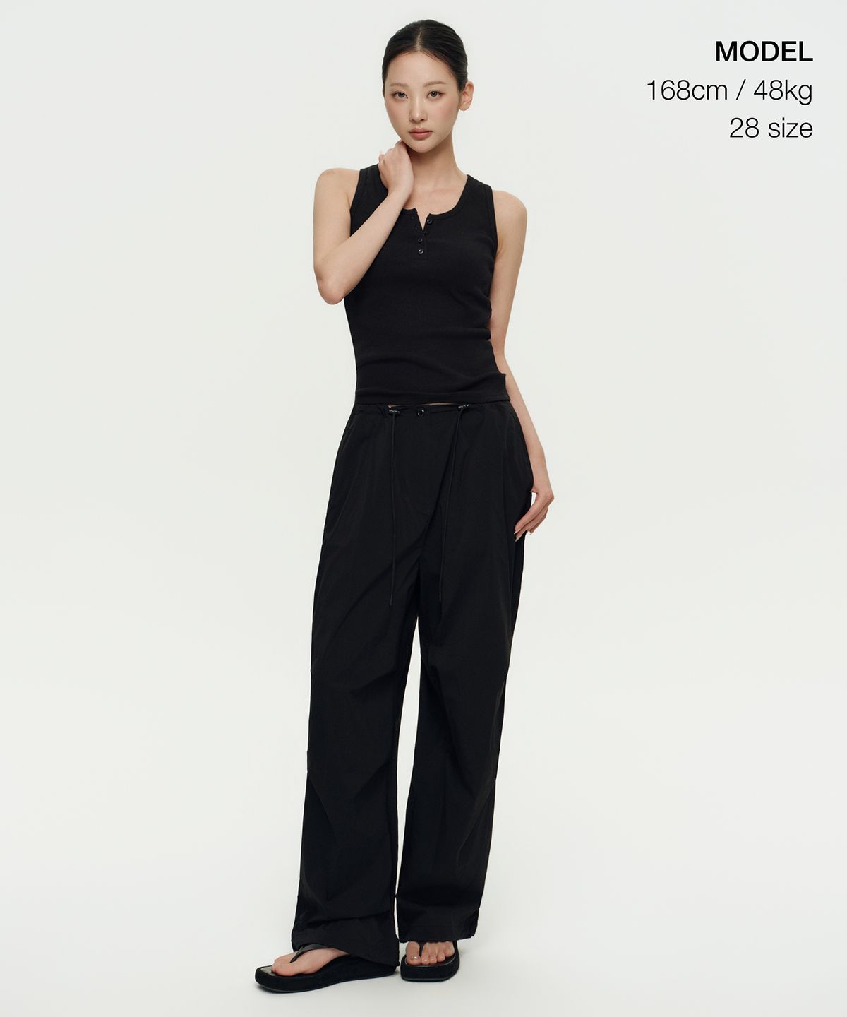 무신사 스탠다드 우먼(MUSINSA STANDARD WOMAN) 우먼즈 파라슈트 팬츠 [블랙]