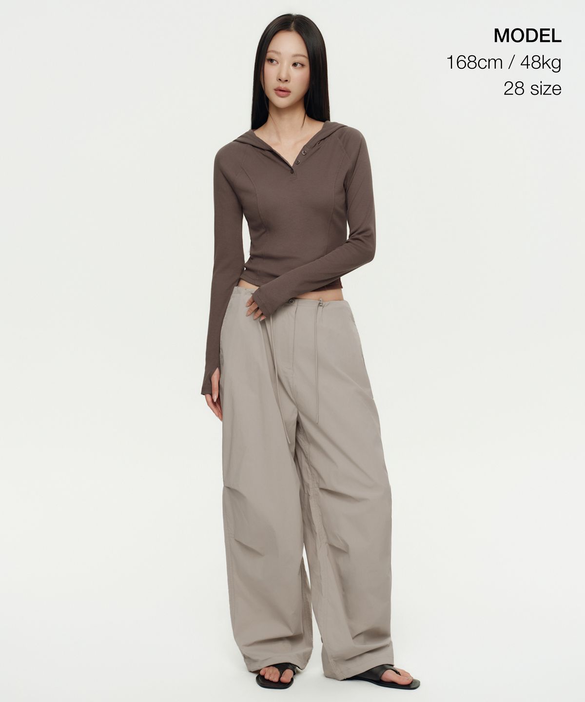 무신사 스탠다드 우먼(MUSINSA STANDARD WOMAN) 우먼즈 파라슈트 팬츠 [라이트 베이지]