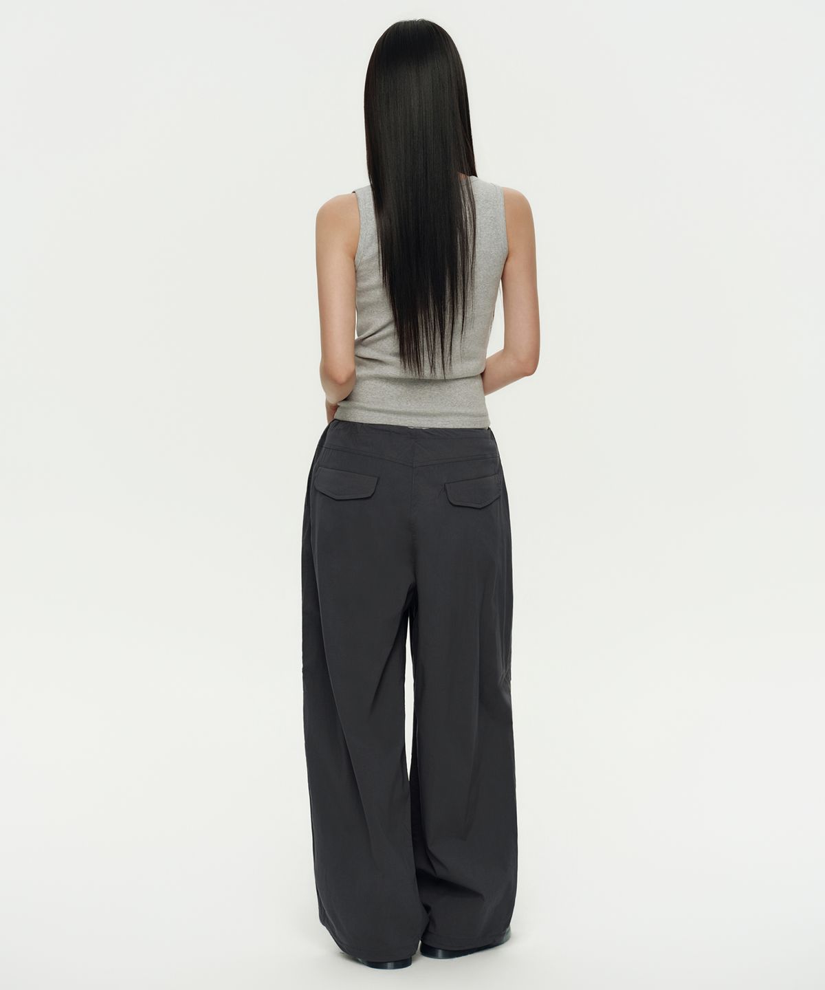 무신사 스탠다드 우먼(MUSINSA STANDARD WOMAN) 우먼즈 파라슈트 팬츠 [건메탈]