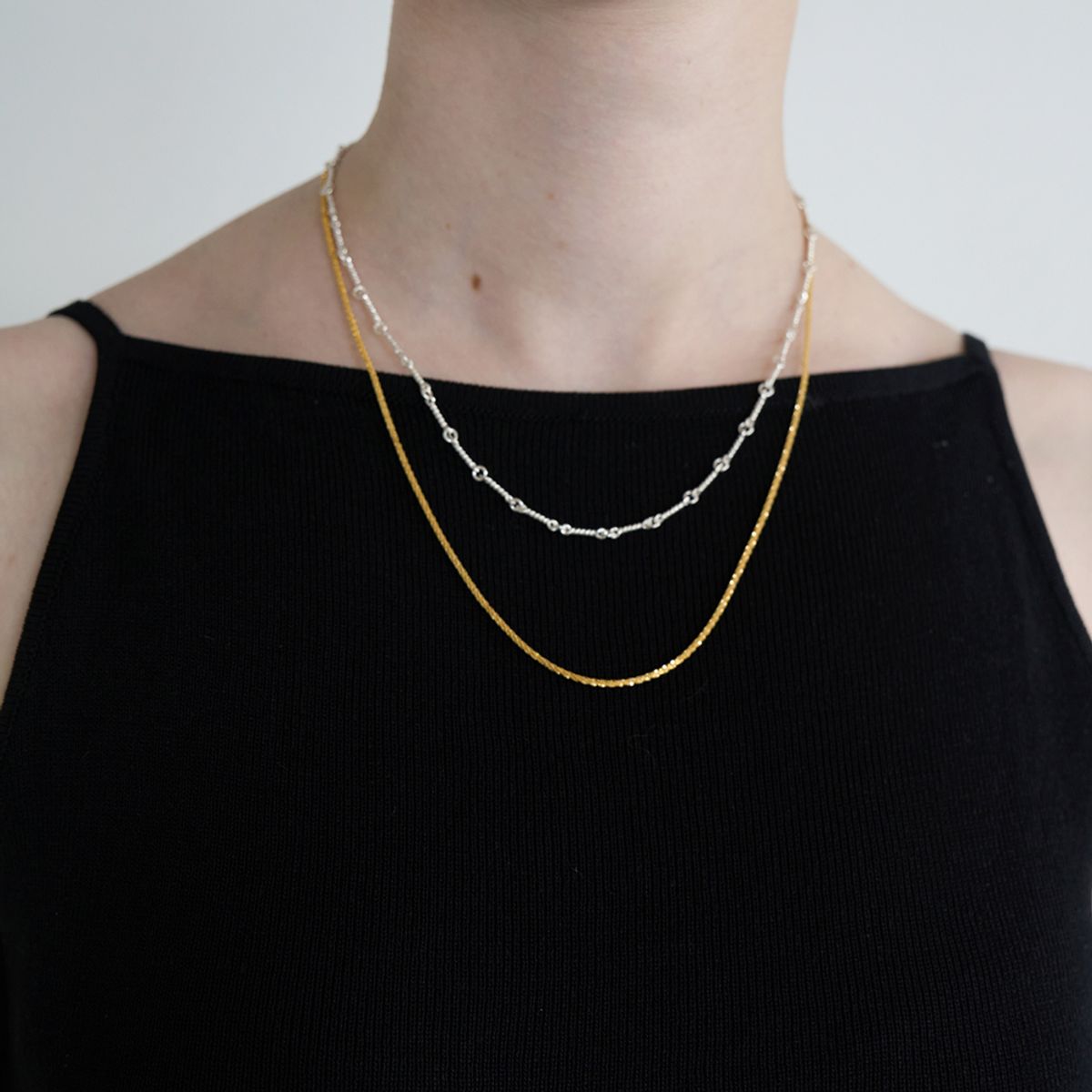 스틸 인스턴트(STILL INSTANT) Round Hole & Forms - Necklace 12 (2colors)
