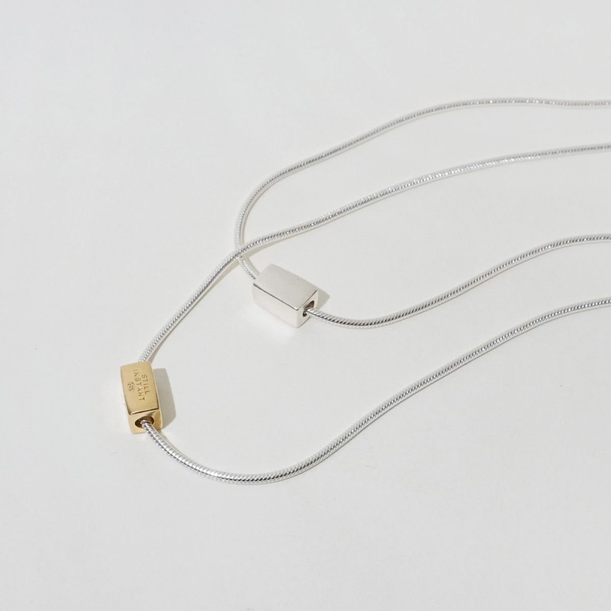 스틸 인스턴트(STILL INSTANT) Round Hole & Forms - Necklace 08 (2colors)