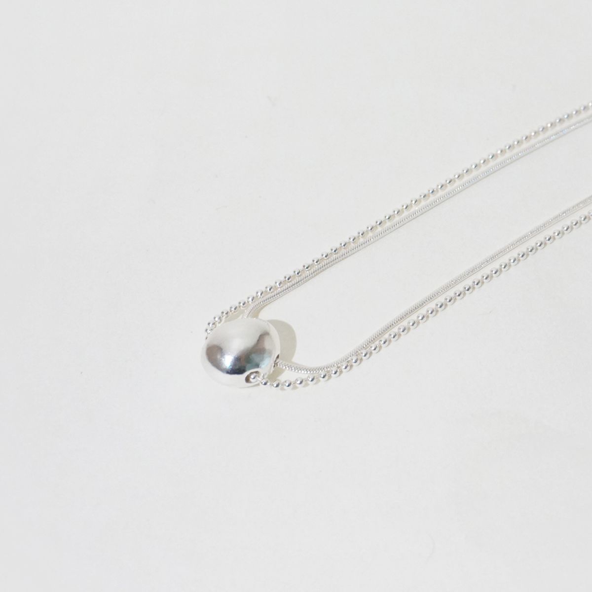 스틸 인스턴트(STILL INSTANT) Round Hole & Forms - Necklace 07 (2colors)
