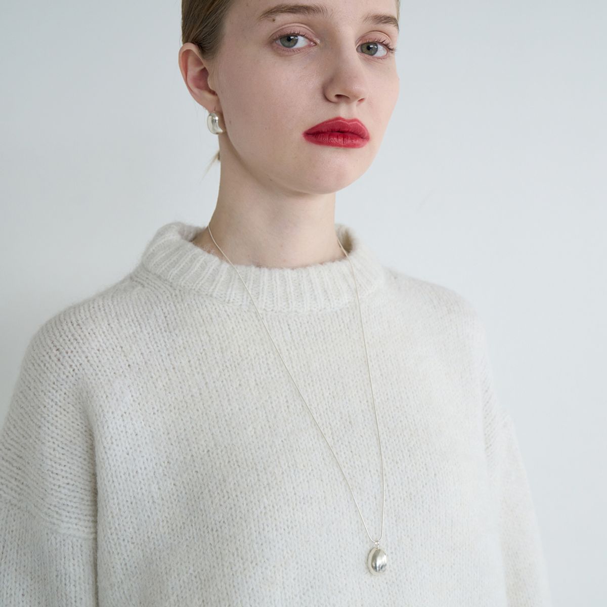 스틸 인스턴트(STILL INSTANT) Round Hole & Forms - Necklace 01 (2colors)