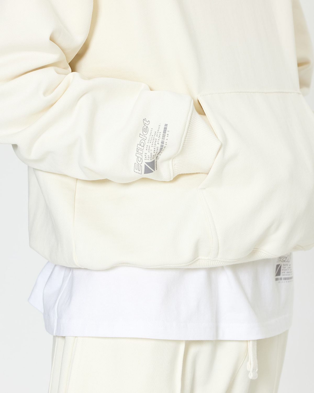 에디블렛(EDIBLET) 블랭크 로고 프린트 후드 ORIGINAL FIT  -IVORY-