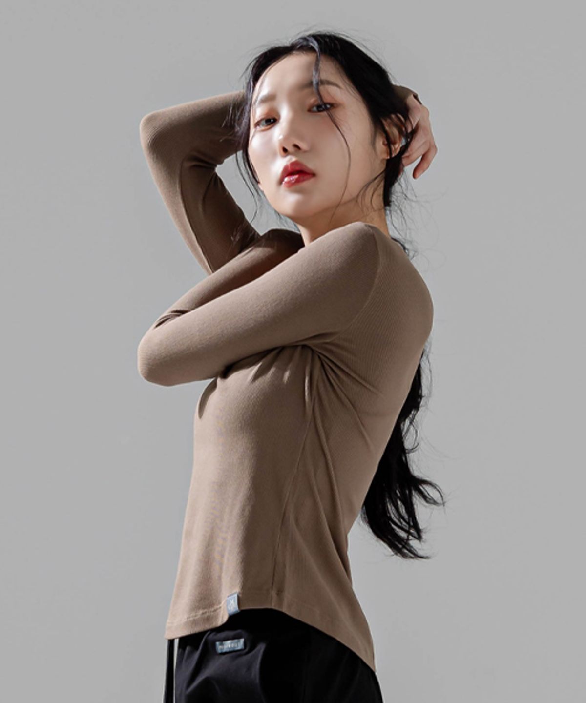 모어아웃(MOREOUT) 여성요가복 베이직 골지 슬림 티셔츠 3TT2321