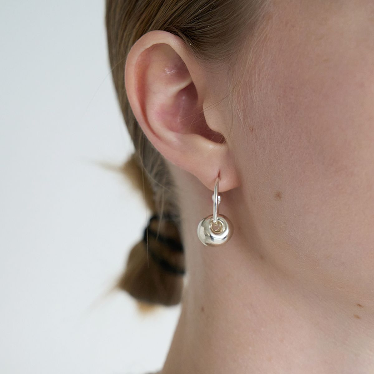 스틸 인스턴트(STILL INSTANT) Round Hole & Forms - Earring 03 (2colors)