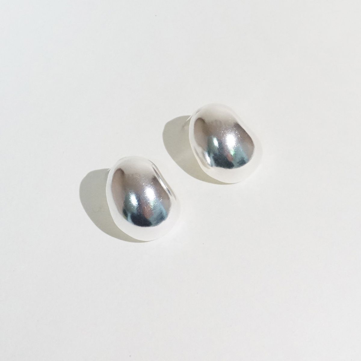 스틸 인스턴트(STILL INSTANT) Round Hole & Forms - Earring 01 (2colors)