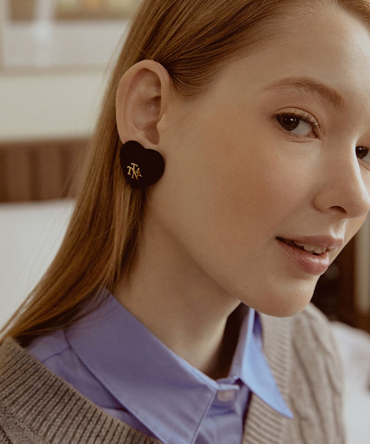 타티아나(TATIANA) Velvet Emblem Earring EC1951