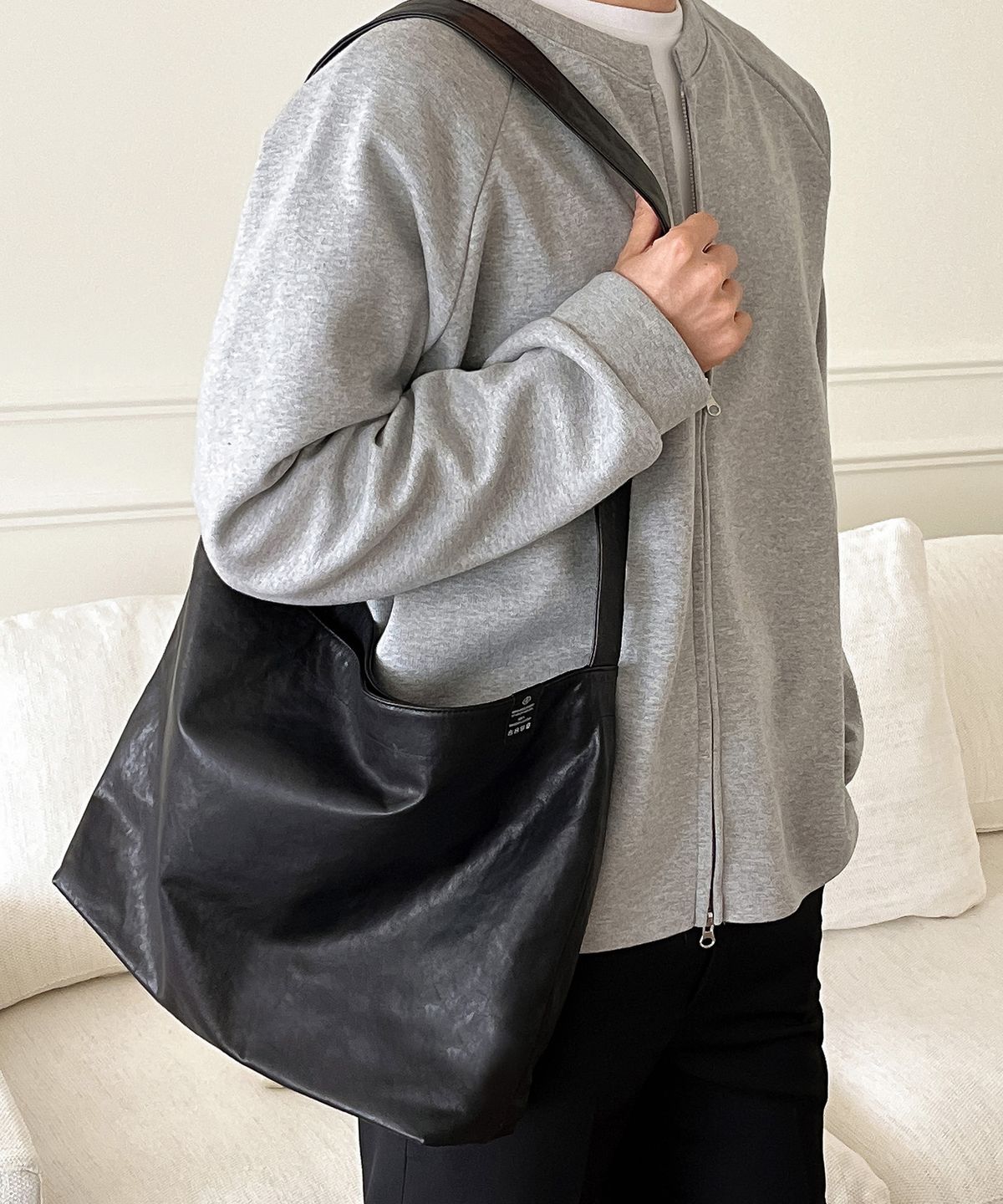 에이제로(AZERO) Soft Hobo Bag (Black)