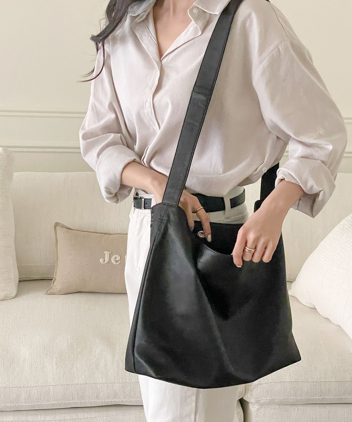 에이제로(AZERO) Soft Hobo Bag (Black)