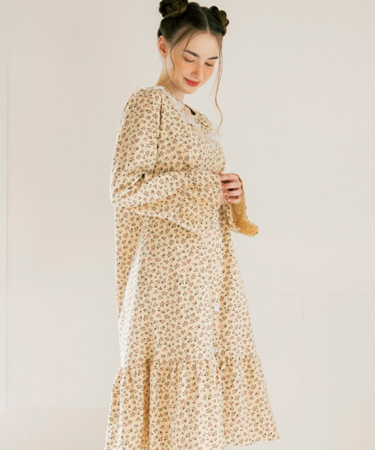 테라우드 홈웨어(TERAWOOD HOMEWEAR) 프릴 카라 면기모 원피스 잠옷 홈웨어