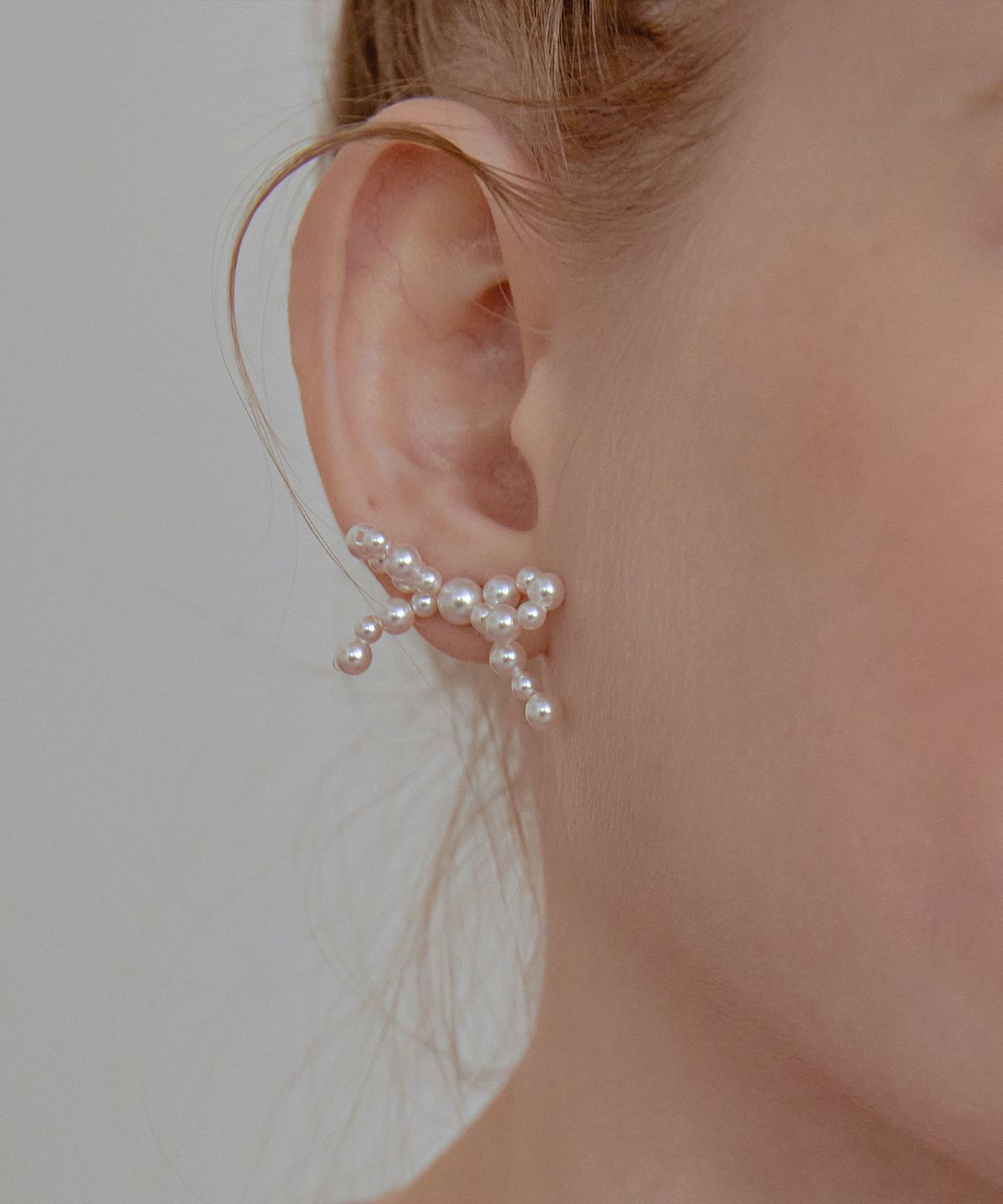타티아나(TATIANA) (SILVER925) Grace Pearl Ribbon Earring EC1953
