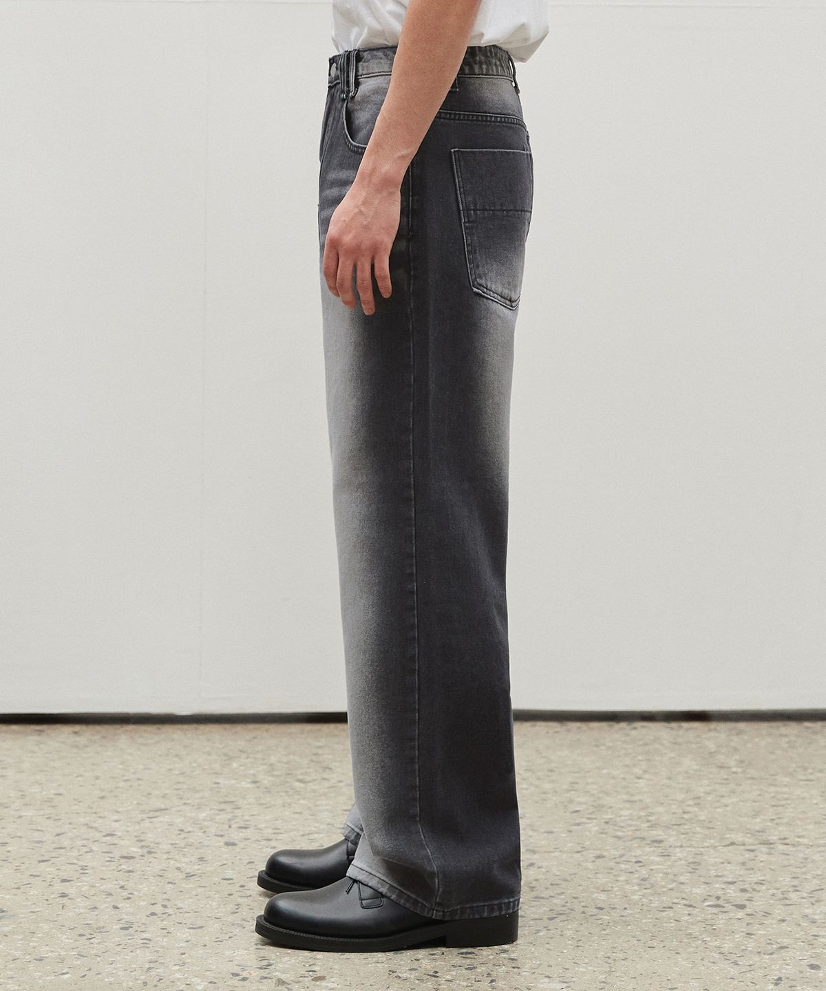 데케트(DECET) Mid Rise Wide Jeans DCPT027BlackCenter