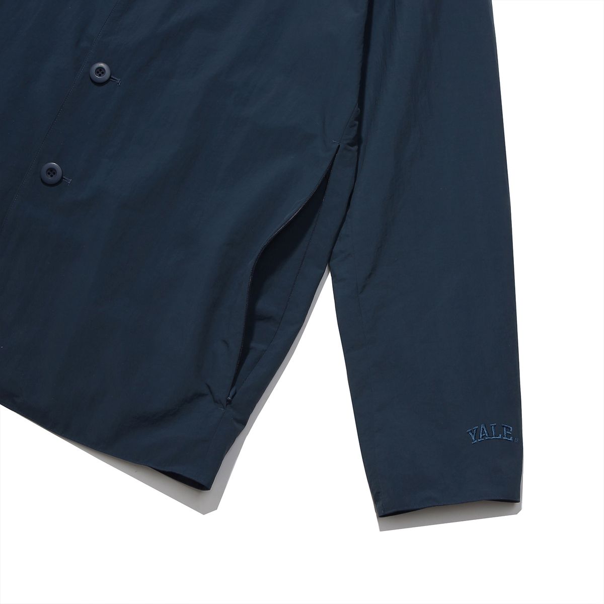 예일(YALE) [YALE x DESCENTE] 나일론 패커블 컴포트 이지 자켓 블루