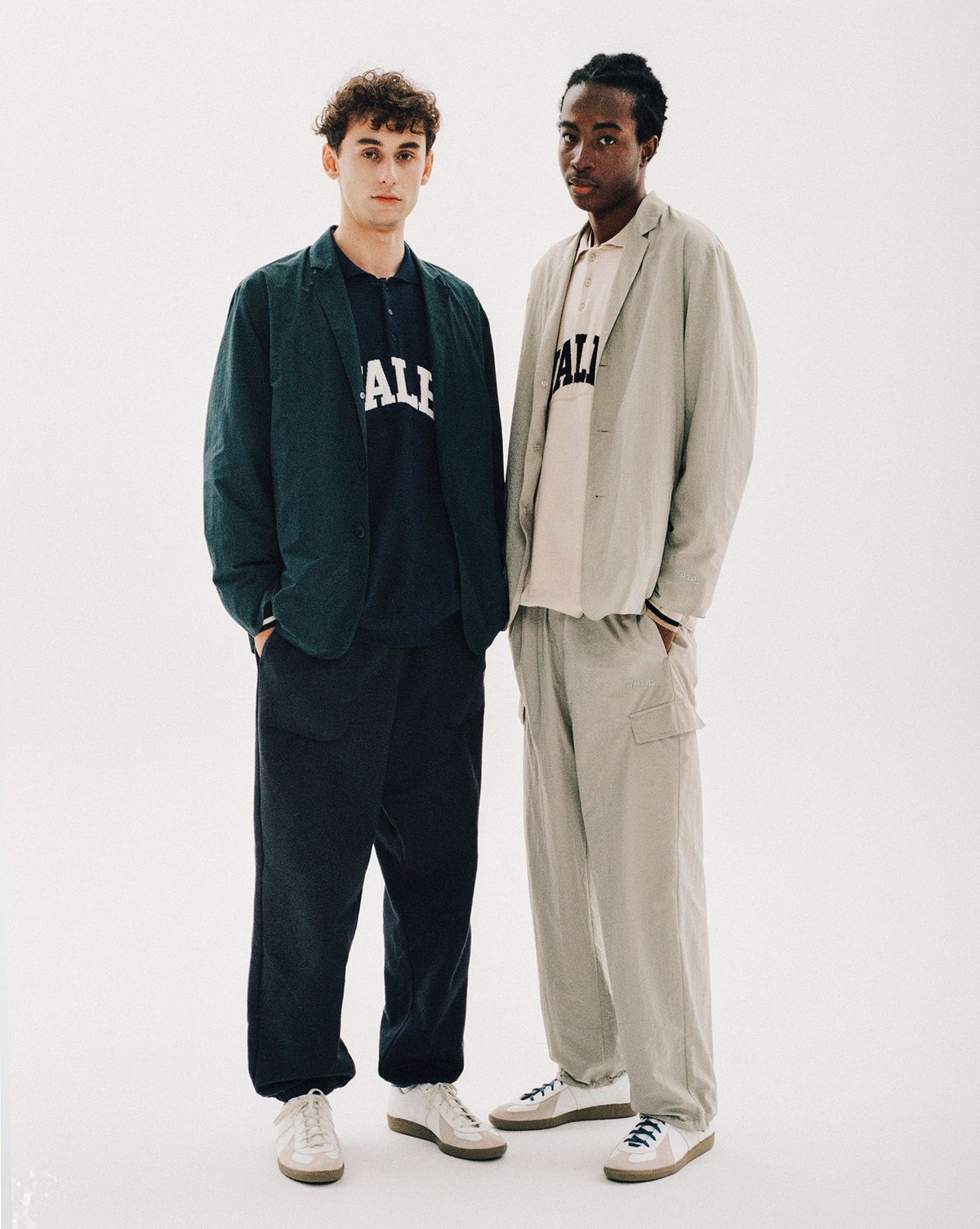 예일(YALE) [YALE x DESCENTE] 나일론 패커블 컴포트 이지 자켓 블루