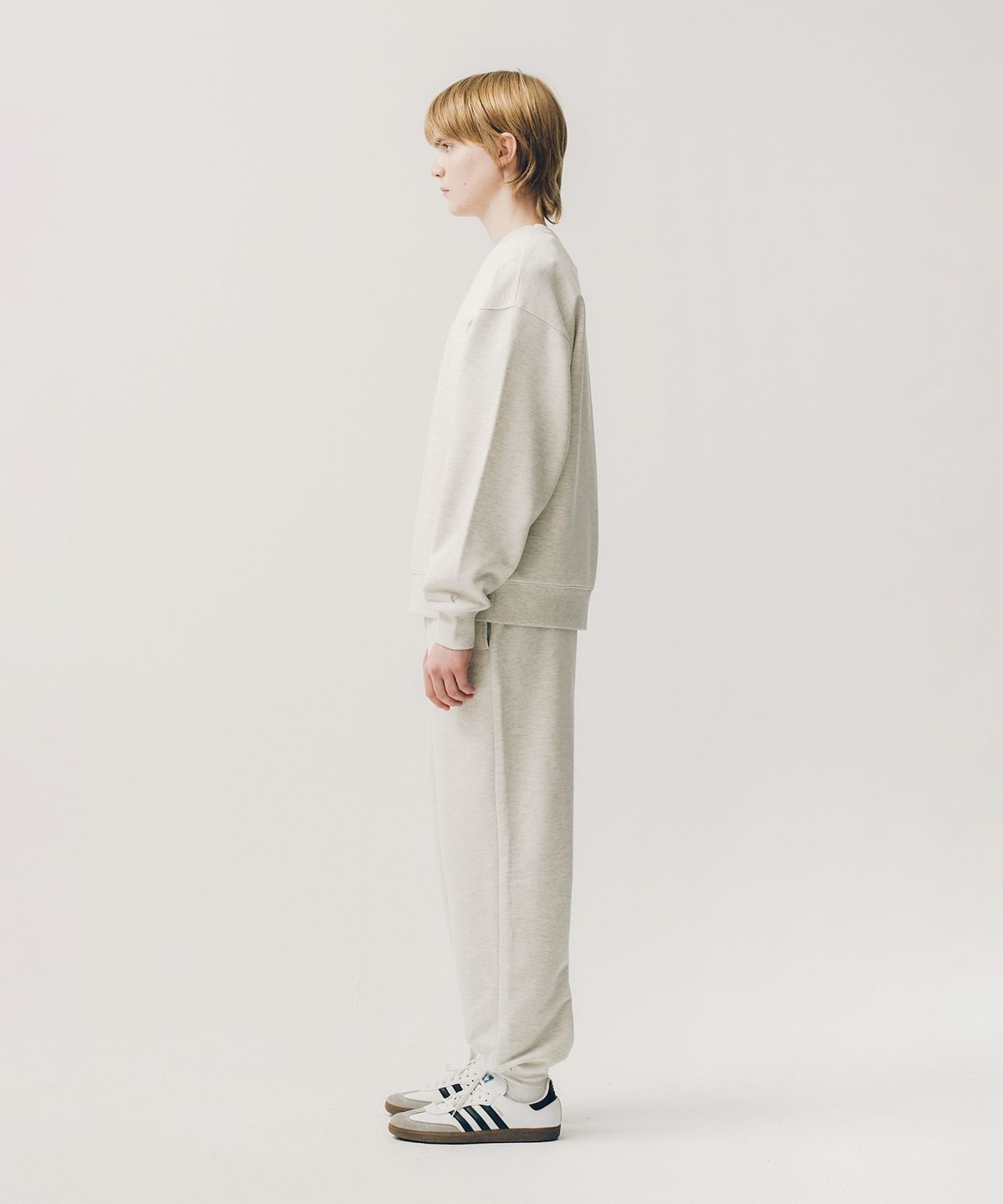 예일(YALE) 스몰아치 스웨트셔츠_오트밀