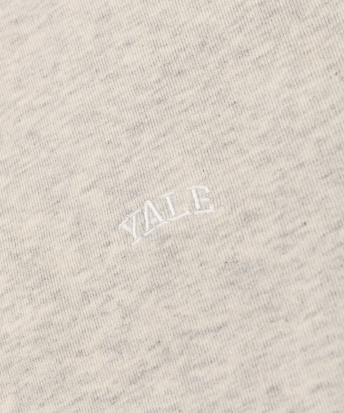예일(YALE) 스몰아치 스웨트셔츠_오트밀