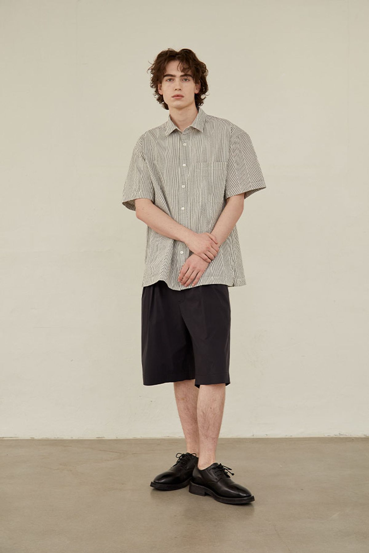 홀리선(HORLISUN) Perth Seersucker Short Sleeve Shirt Gray
