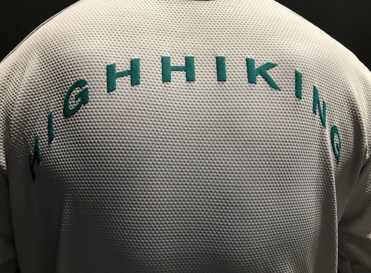 하이하이킹(HIGHHIKING) 와플 롱 슬리브 티셔츠 ( 회색 )