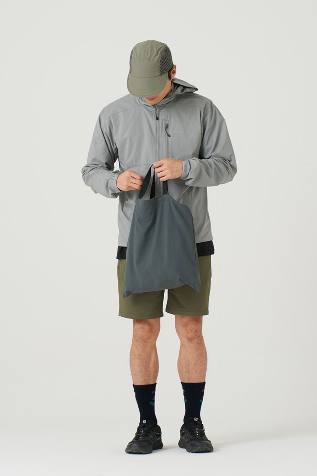 하이하이킹(HIGHHIKING) USEFUL 투웨이 리사이클원단 토트백 ( 회색 )