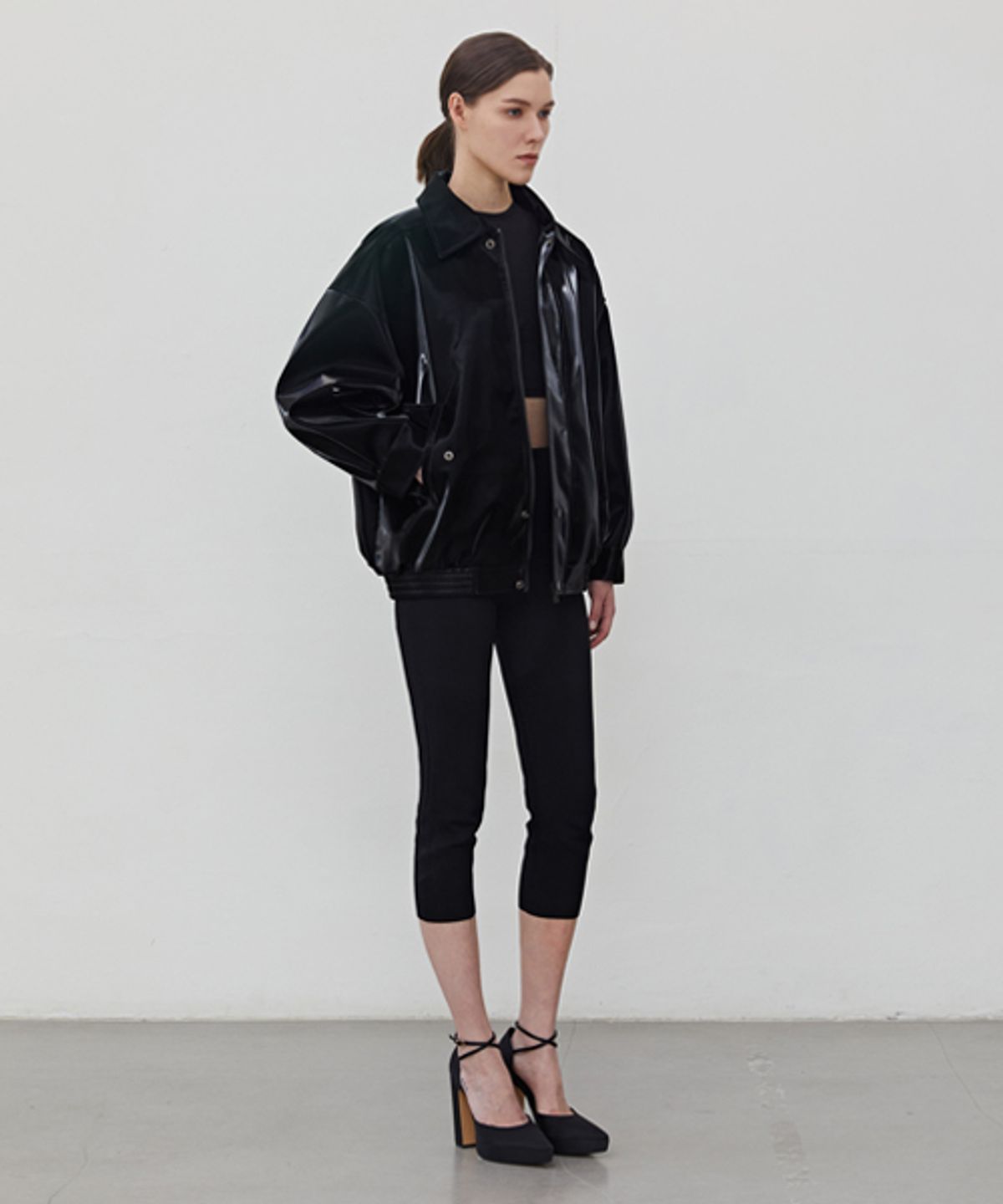 레이디 볼륨(LADY VOLUME) 9090 GLOSSY VEGAN LEATHER JACKET_BLACK