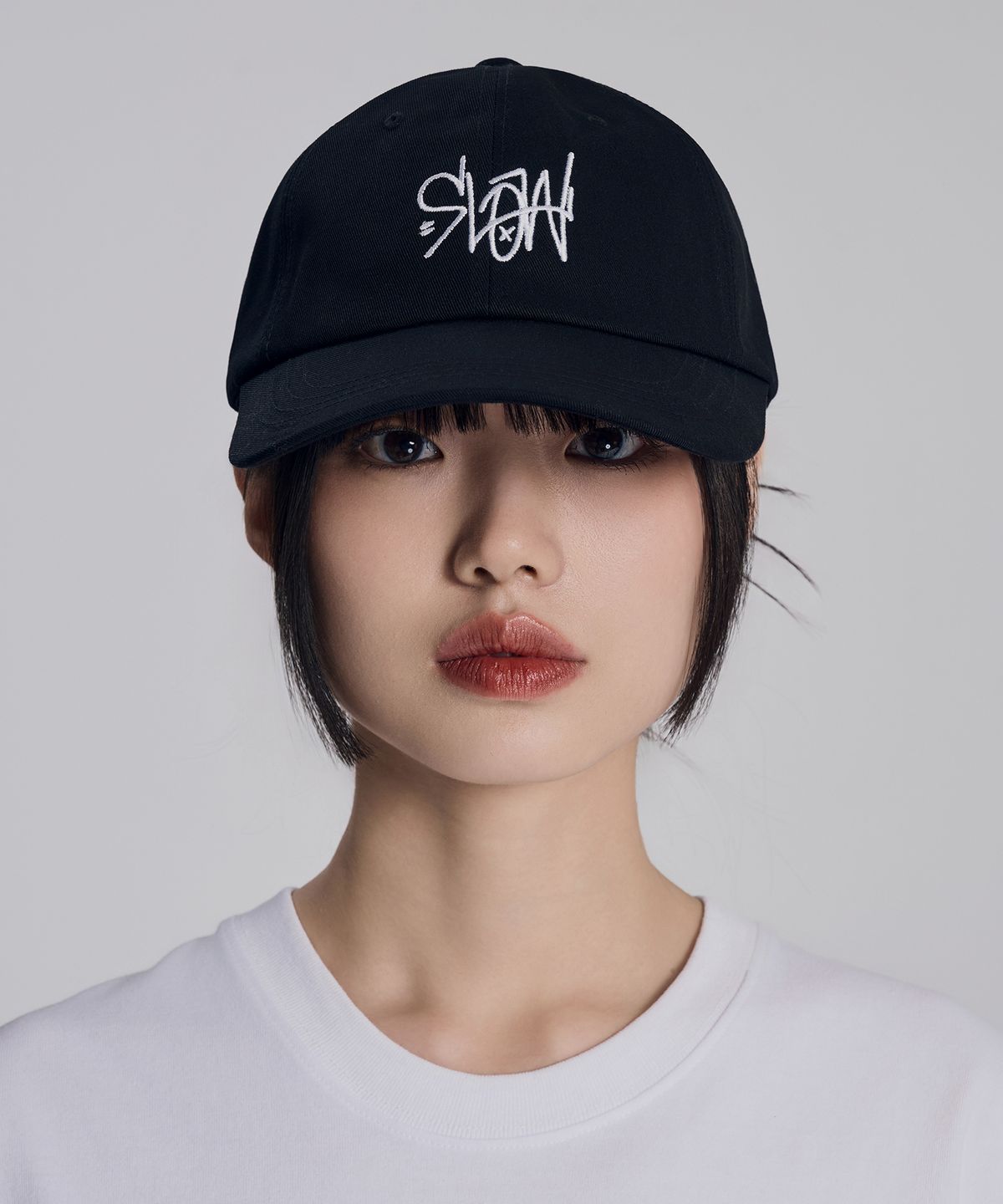 슬로우 레코드 하우스(SLOW RECORD HOUSE) 슬로우 시그니처 스몰 로고 볼캡_블랙