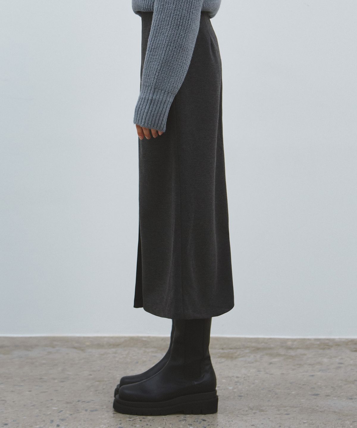 닉앤니콜(NICK&NICOLE) SLIT H LONG SKIRT_CHARCOAL